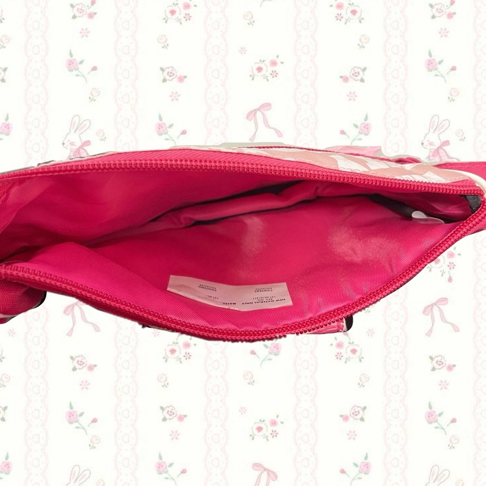 Hello Kitty Mini Baby Purse - Picture 3 of 4
